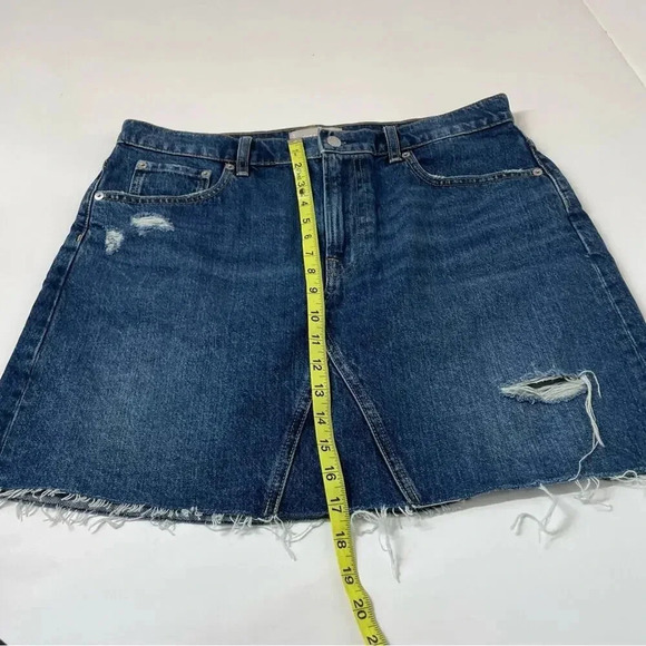 Everlane Reconstructed Denim Mini Skirt Size 32 - Picture 6 of 9